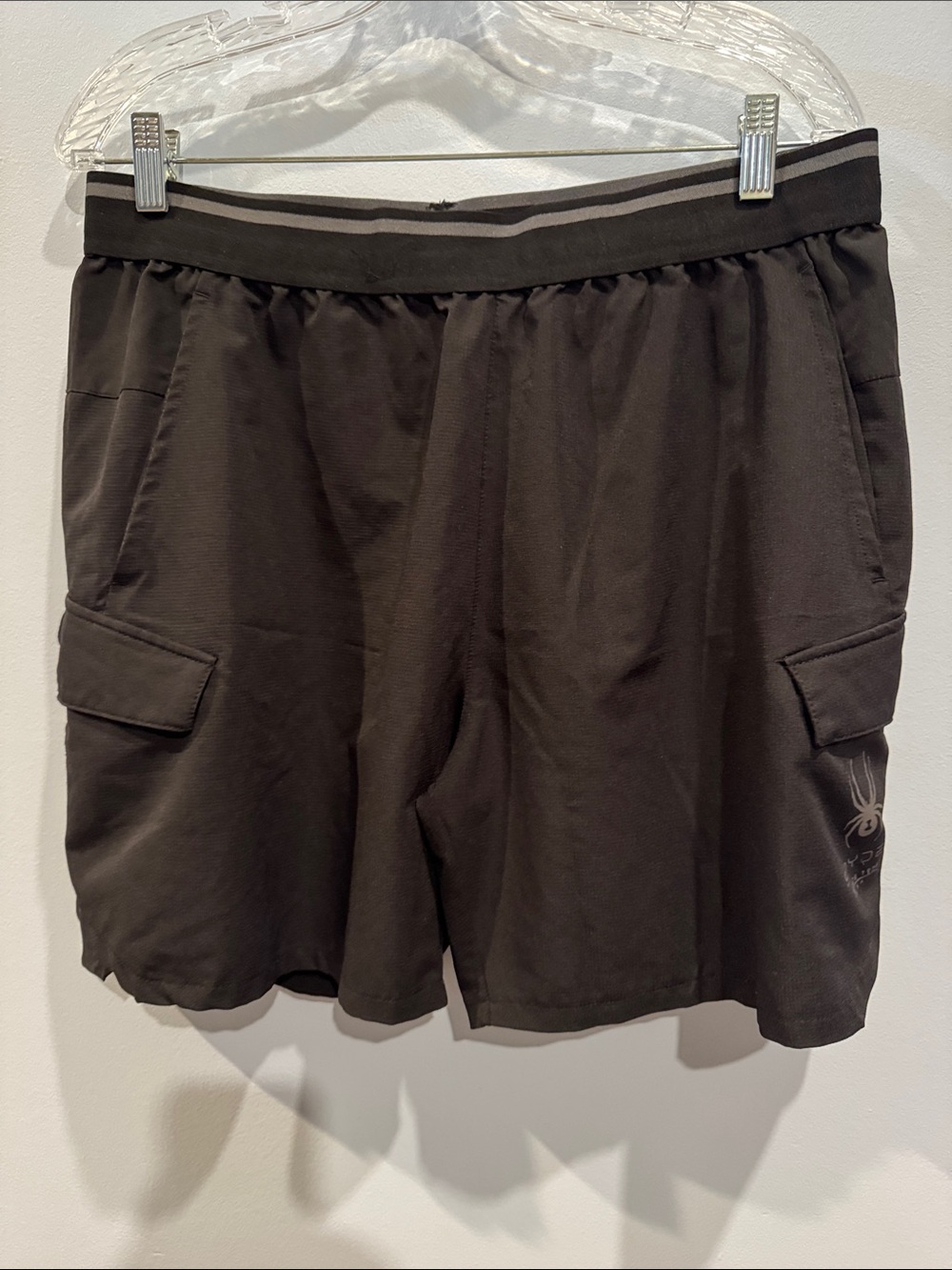 Spyder Men’s Performance Elastic waist drawstring cargo shorts Black Men’s 33”